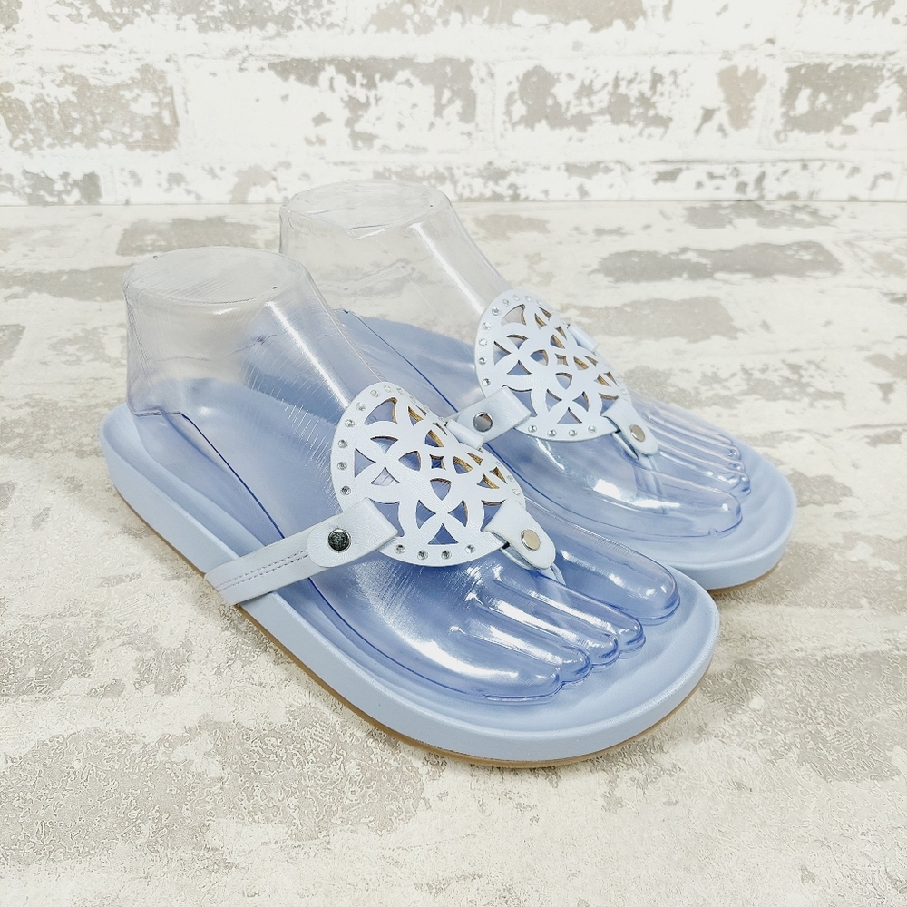 NEW Dolce Vita Girls Prisma Flip-Flop Sandals Rhinestones Laser Cut Blue C831 - Picture 3 of 8